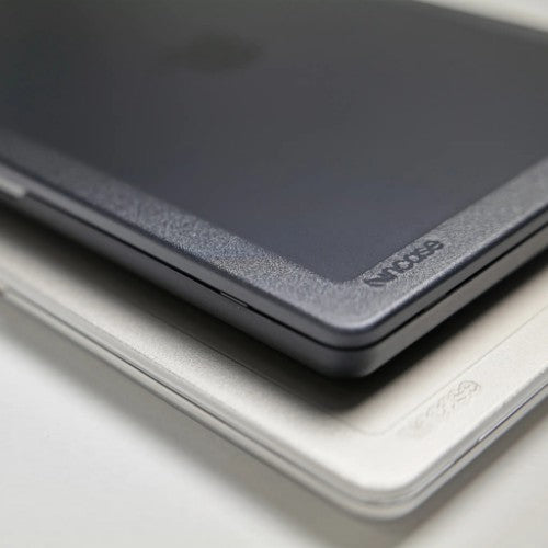 Incase Edge Hardshell Case with Makrolon® for 16-inch MacBook Pro (M1-M4, 2021-2024)