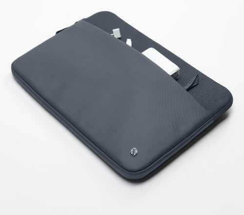 Incase A.R.C. Sleeve for With ReSpun 100% Recycled Polyester for 16-inch Laptop (M1-M4, 2021-2024)