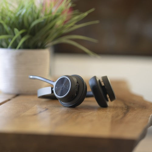 HP Poly Voyager 4320-M Headset +USB-C Cable +BT700 dongle